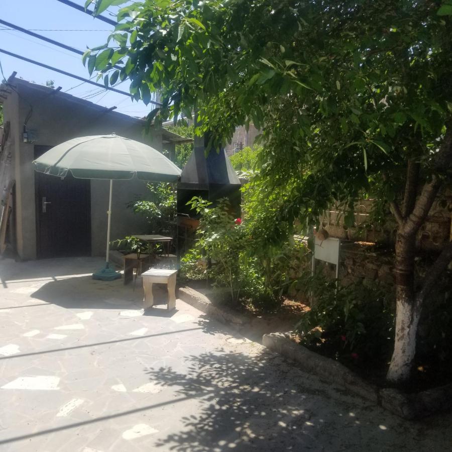 Maria Apartment Yerevan Ngoại thất bức ảnh